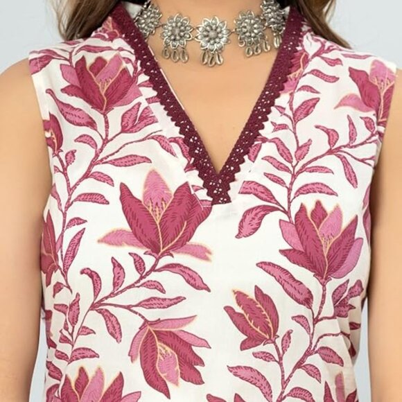 Women's Cotton Printed Straight Kurta With Pant Set - Picture 9 of 10